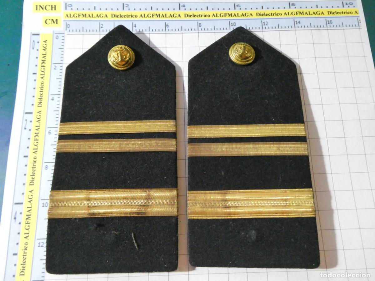 Militaria: HOMBRERAS PALAS MARINA MERCANTE SIVIL. OFICIAL PUENTE /M&Aacute;QUINAS. 100GR
