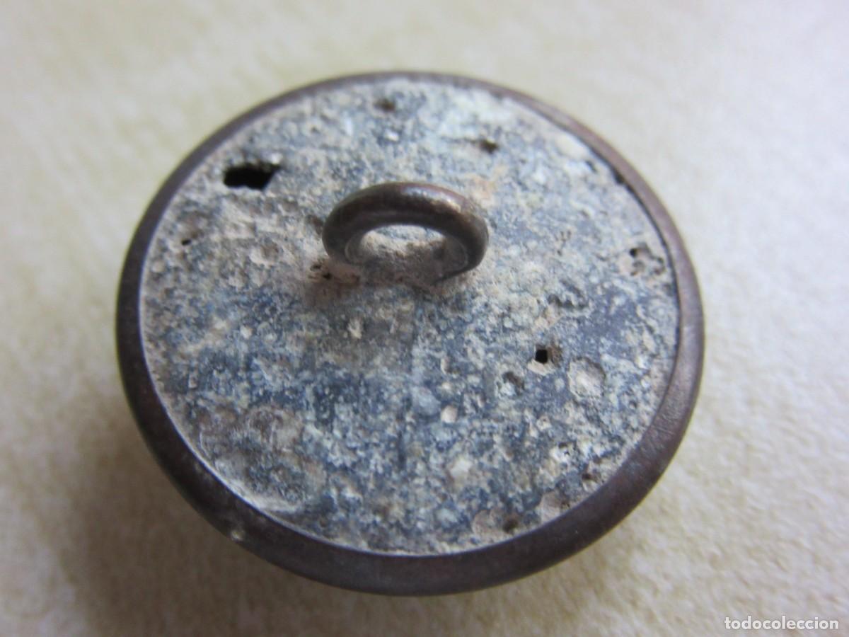 Militaria: Bot&oacute;n del Ej&eacute;rcito Espa&ntilde;ol 1943 Di&aacute;metro 2,3 cm - Foto 2