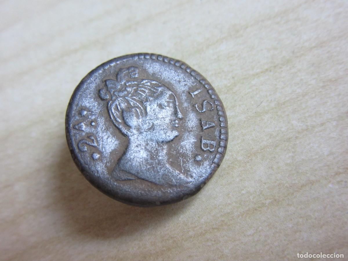 Militaria: Bot&oacute;n Patri&oacute;tico de Isabel II Primera mitad S XIX Di&aacute;metro 1,5 cm