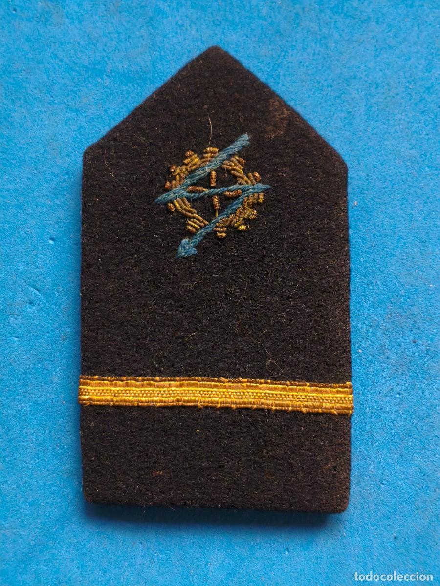 Militaria: Armada Espa&ntilde;ola. Galleta porta divisas. Subteniente electricista. 1&ordf; &eacute;poca de Juan Carlos I.