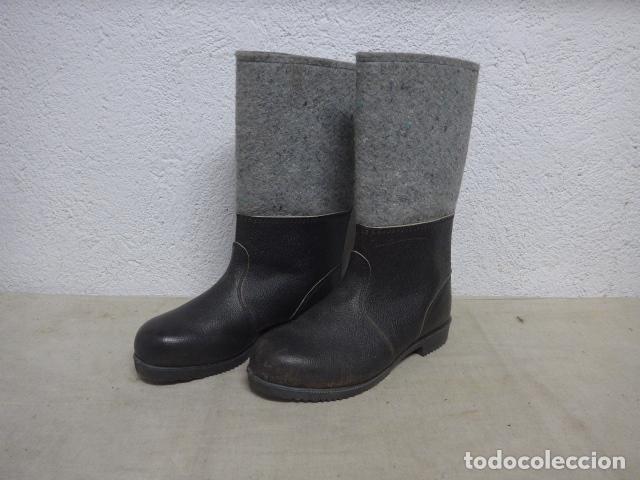 Militaria: Antiguas botas alemanas original del ejercito de Alemania comunista, DDR RDA, tipo II Guerra Mundial