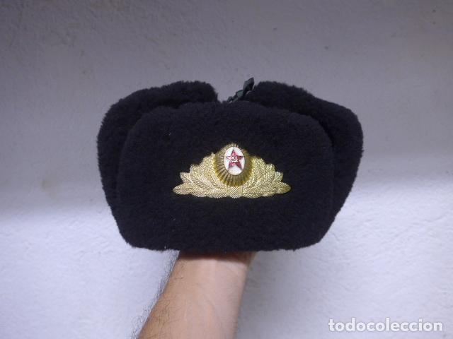 Militaria: Antigua gorra ushanka rusa original de la URSS comunista.