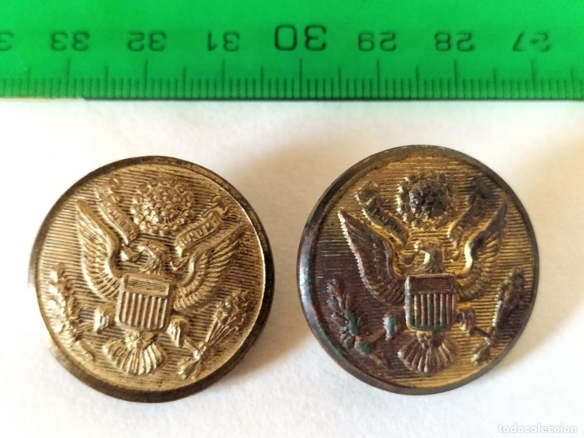 Militaria: Pareja Bot&oacute;nes de abrigo Ejercito EE. UU. &eacute;poca de la segunda Guerra Mundial, New Rochelle 28mm