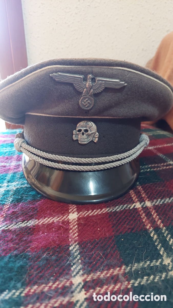 Militaria: Gorra oficial alem&aacute;n talla 56