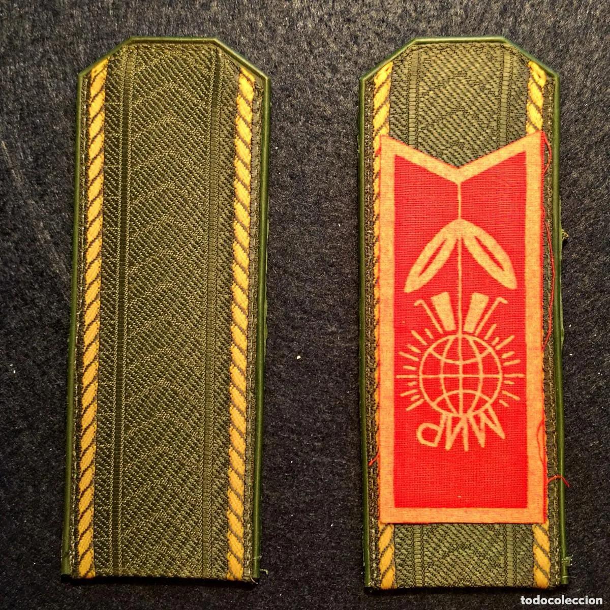 Militaria: HOMBRERAS PALAS MILITARES URSS A&Ntilde;O 1988