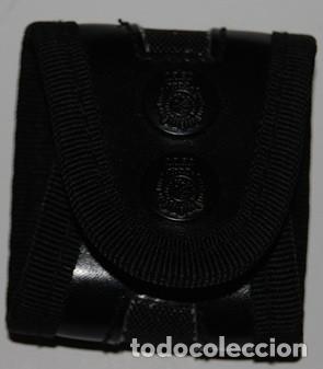 Militaria: PORTAGUANTES POLICIA NACIONAL