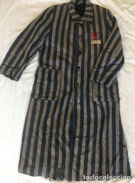 Militaria: Abrigo largo invierno de prisionero pol&iacute;tico polaco en KL Auschwitz y KL Buchenwald