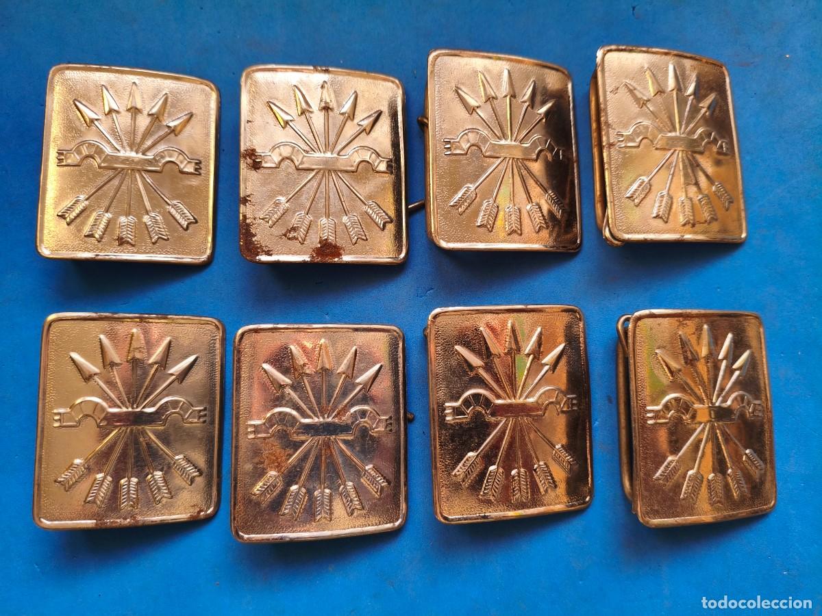 Militaria: Falange. Lote de Hebillas (8). Tama&ntilde;o grande.