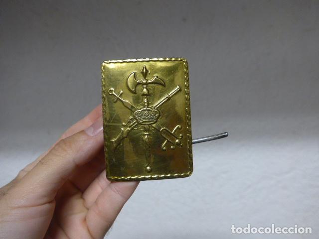 Militaria: Antigua hebilla original de la Legion, epoca de Juan Carlos I, modelo grande marcado de Cereceda.