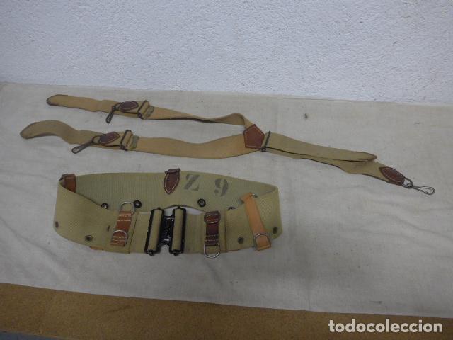 Militaria: Antiguo lote de la EZAPAC: cinturon ce&ntilde;idor y trinchas. Originales y raros.
