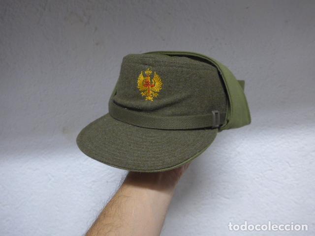Militaria: Antigua gorra monta&ntilde;era espa&ntilde;ola, original de epoca de Juan Carlos I, tropas de monta&ntilde;a.