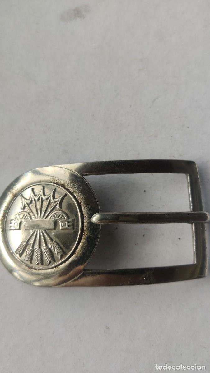 Militaria: Hebilla de falange de pantal&oacute;n