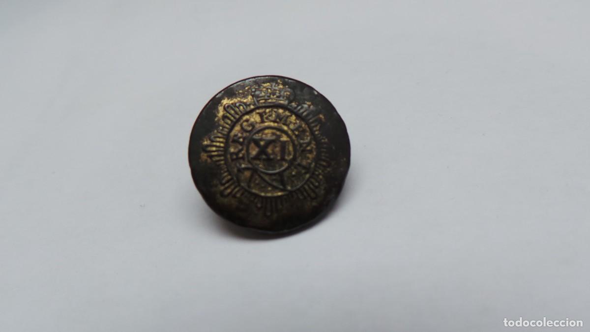 Militaria: Bot&oacute;n ingl&eacute;s del 11 Regimiento a pie - Foto 1