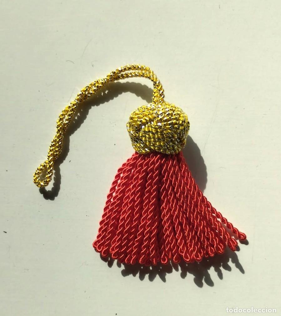 Militaria: BORLA PARA GORRILLO DE SARGENTO DE INFANTERIA, COLORES ROJO, ORO, A&Ntilde;OS 20, 30, GUERRA CIVIL ESPA&Ntilde;OLA