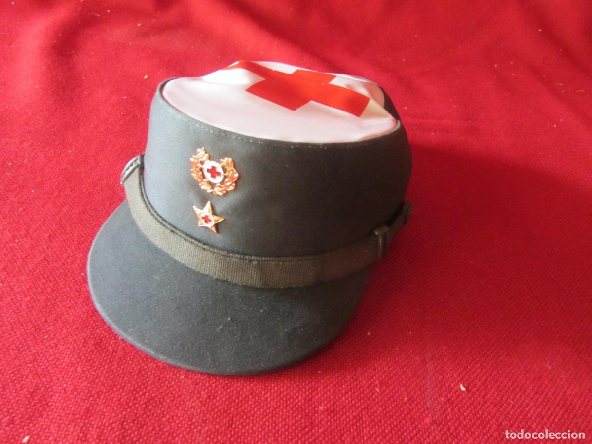 Militaria: GORRA DE SERVICIO CRUZ ROJA. A&Ntilde;OS 60-70