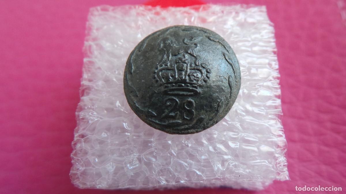 Militaria: Bot&oacute;n ingl&eacute;s 28th Reg of Foot