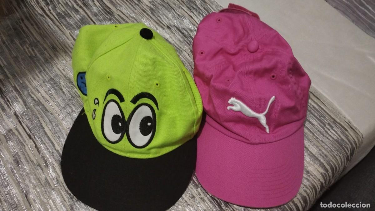 Militaria: lote de 2 gorras una rosa y otra verde pistacho