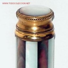 Miniaturas de perfumes antiguos: ANTIGUO FRASQUITO MUY RARO - AL PARECER DISPENSADOR DE PERFUME - MIDE 6,5 CMS. DE ALTURA -MARCA KID