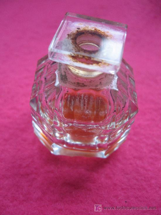 Miniaturas de perfumes antiguos: BONITA BOTELLA DE PERFUME DE CRISTAL