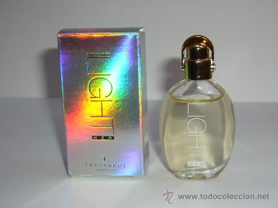 Miniaturas de perfumes antiguos: MINIATURA DE PERFUME LIGHT HER DE TRUSSARDI