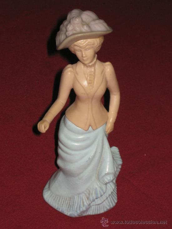 Miniaturas de perfumes antiguos: BOTE DE COLONIA VACIO DE AVON - Foto 1