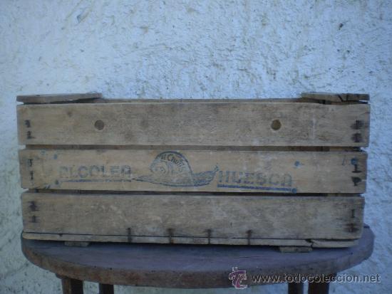 Miniaturas de perfumes antiguos: ANTIGUA CAJA DE MADERA ALCOLEA - HUESCA