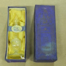 Miniaturas de perfumes antiguos: ANTIGUO FRASCO DE PERFUME COPAL, R. EXPO, INDIA, LA CAJA MIDE 11 CMS.