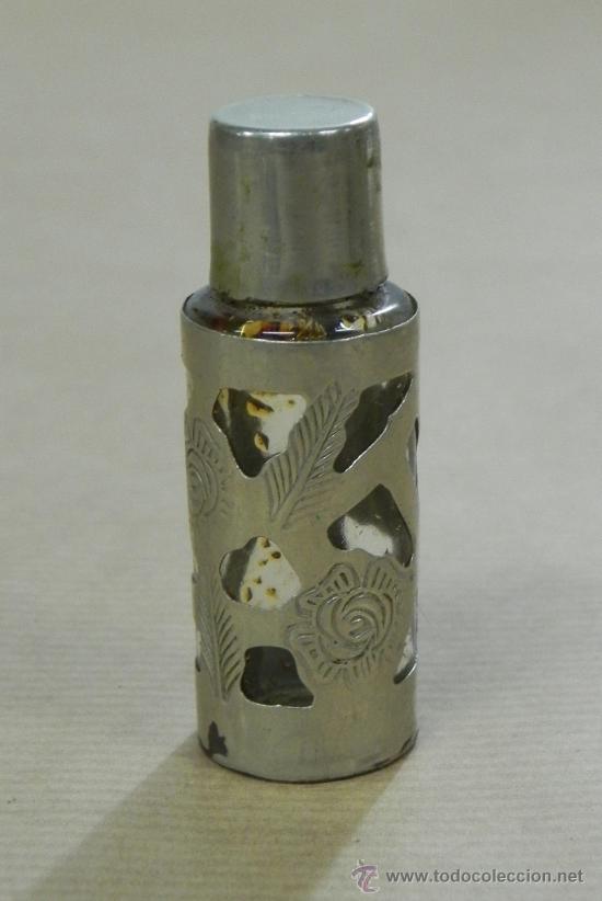 Miniaturas de perfumes antigos: ANTIGUO FRASCO DE PERFUME - MINIATURA,  MIDE 6,4 CMS.