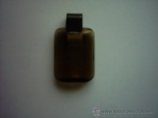 Miniaturas de perfumes antiguos: FRASCO DE EAU DE TOILETTE QUORUM, DE PUIG. 6 X 4 Cm. vac&iacute;o.
