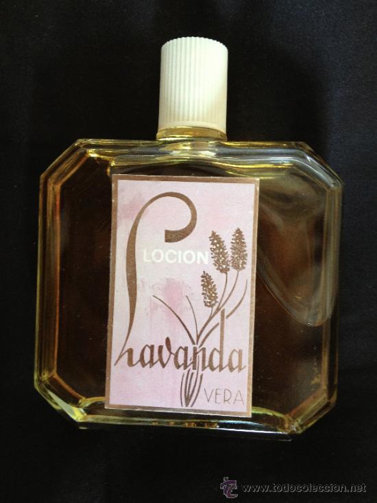 Miniaturen von alten Parf&uuml;men: Preciosa botella de Loci&oacute;n Lavanda, de VERA - Antigua y todav&iacute;a por estrenar.