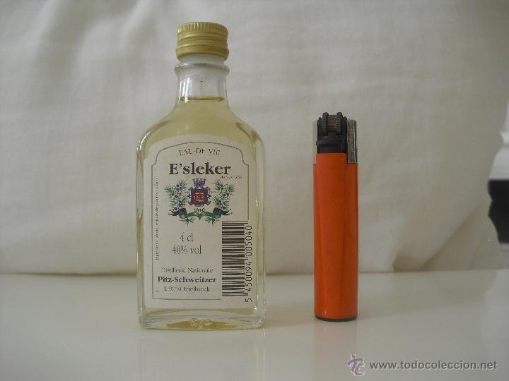 Miniaturas de perfumes antiguos: MIni botella, botellin en miniatura. E'sleker Eau de Vie. Pit-schweitzer . Botellita. Minibotella.