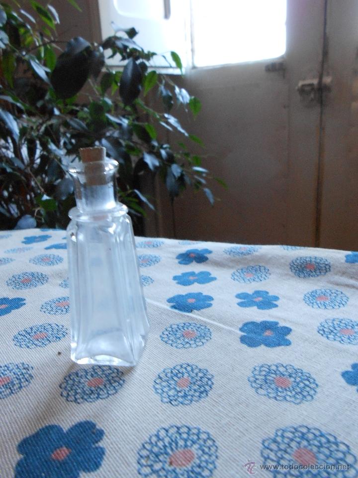 Miniaturas de perfumes antiguos: Botellita - Foto 1
