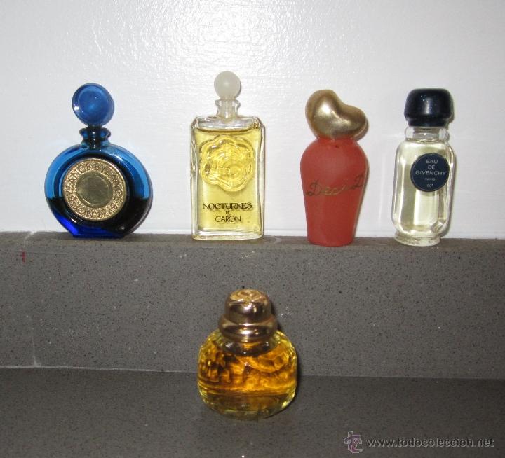 Miniaturas de perfumes antiguos: 5 miniaturas de perfumes - Foto 1