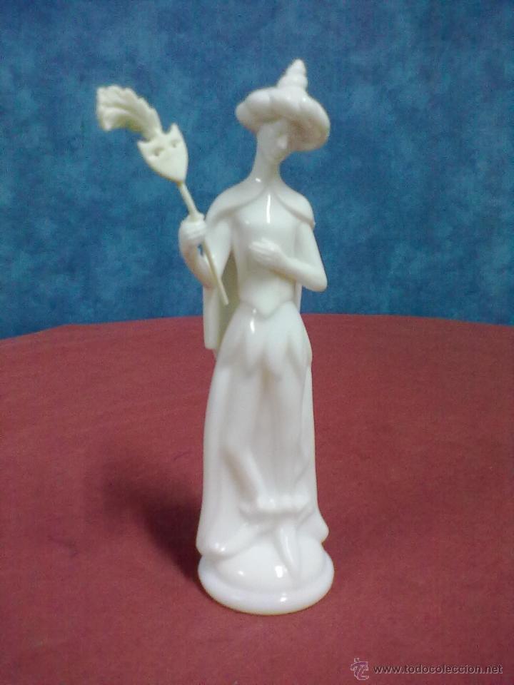 Miniaturas de perfumes antiguos: PAJE ORIENTAL BOTELLA AVON - Foto 1