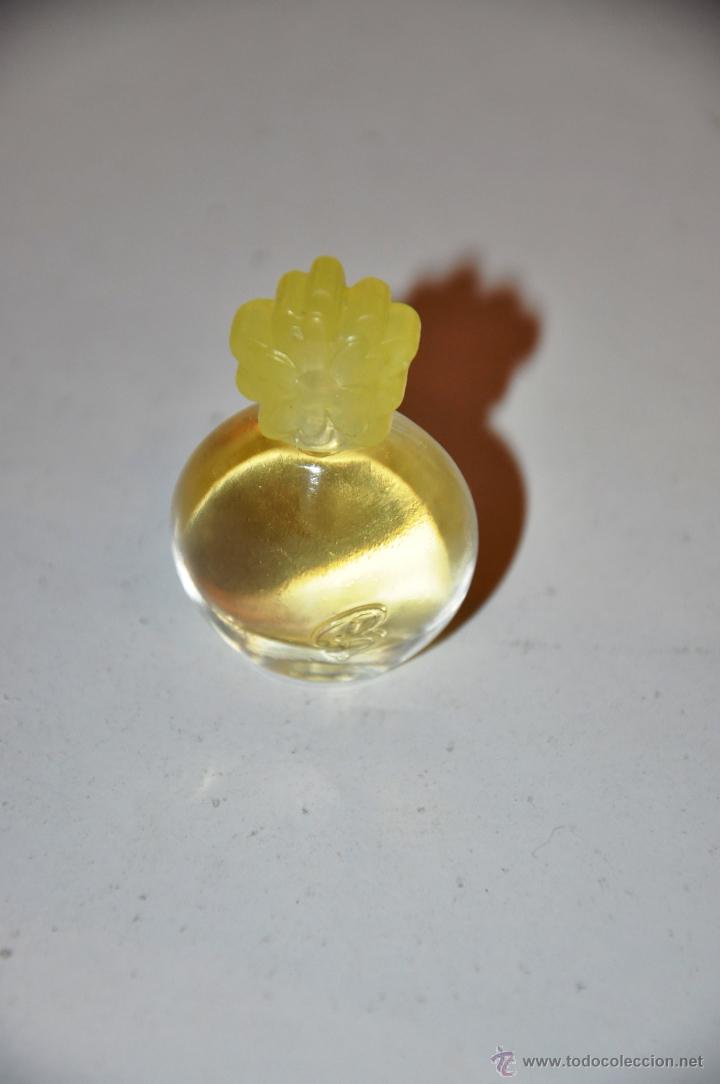 Miniaturas de perfumes antiguos: MINIATURA DE PERFUME DE BARBIE - Foto 1