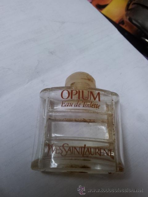 Miniaturas de perfumes antiguos: ANTIGUA MINI BOTELLA DE PERFUME TOILETTE OPIUM