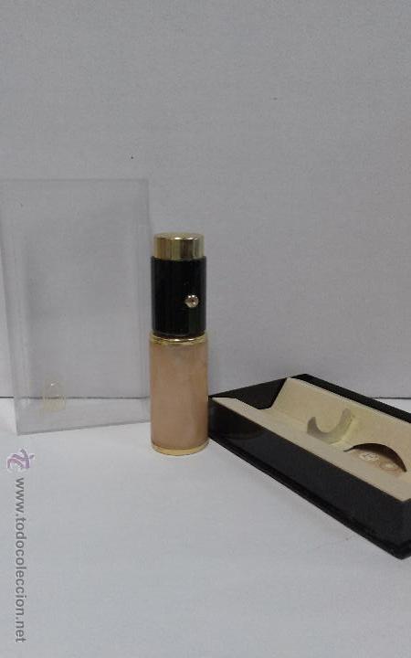 Miniature di profumi antiche: Vaporizador de colonia de nacar.