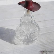 Miniaturas de perfumes antiguos: ANTIGUA BOTELLA DE PERFUME EN CRISTAL Y BAQUELITA .. . Lote 47045315