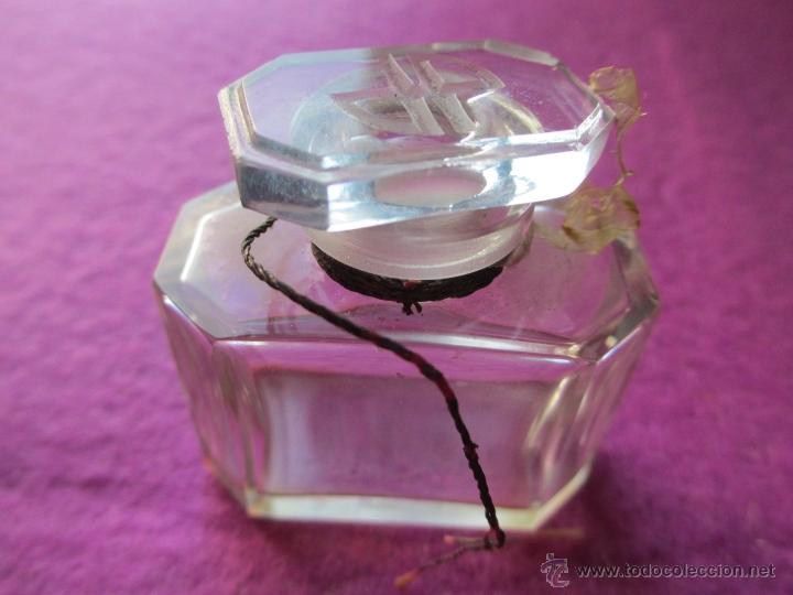 Miniaturas de perfumes antiguos: MINIATURA DE PERFUME, VACIA, MIDE APROX. 4,5 X 4 CM, B1