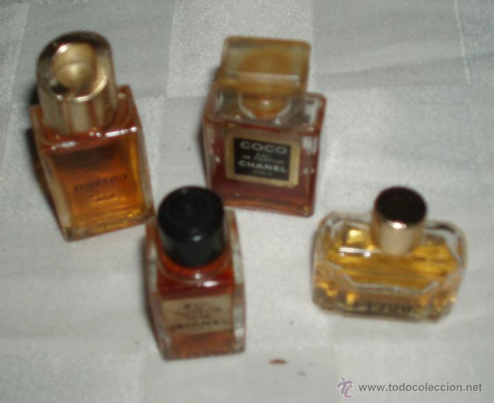 &Eacute;chantillons de parfums anciens: lote de cuatro miniaturas con su perfume original antiguas