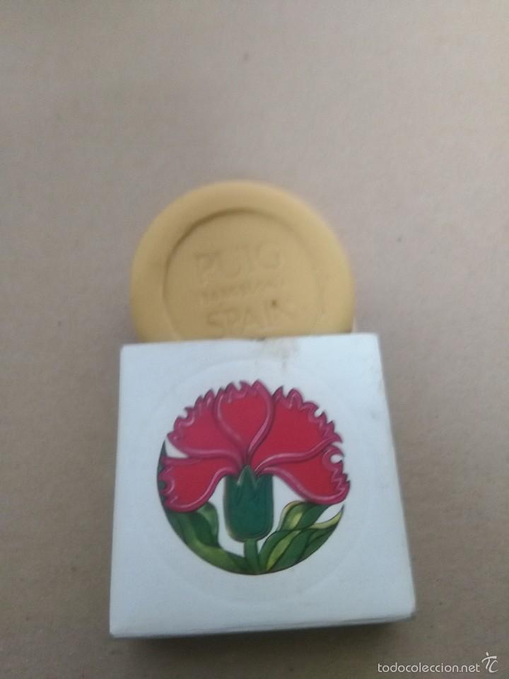 &Eacute;chantillons de parfums anciens: ANTIGUA CAJA CON PASTILLA DE JAB&Oacute;N -- FLORIBELIA CLAVELLINA -- PUIG -- A&Ntilde;OS 60??