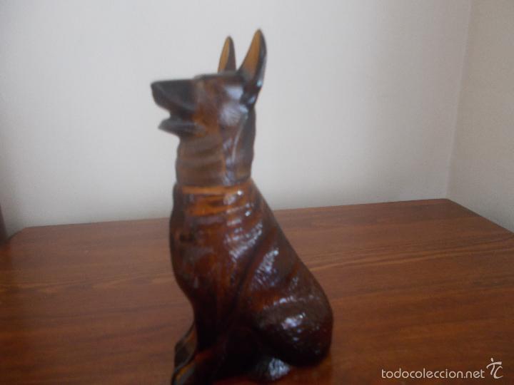 Miniaturas de perfumes antiguos: Colonia AVON con forma de perro - Foto 2