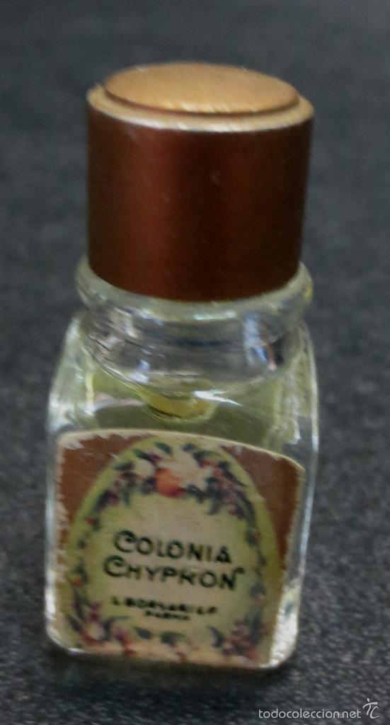 &Eacute;chantillons de parfums anciens: MINIATURA COLONIA CHYPRON L. BORSARI LLENA