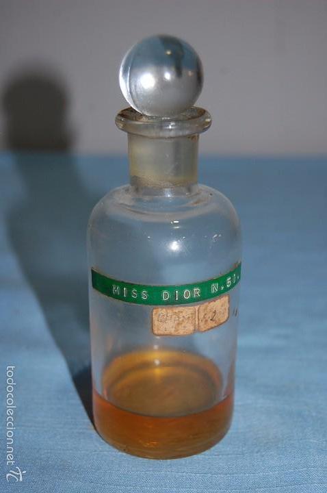 Miniaturas de perfumes antiguos: TARRO LABORATORIO PERFUME - Foto 1