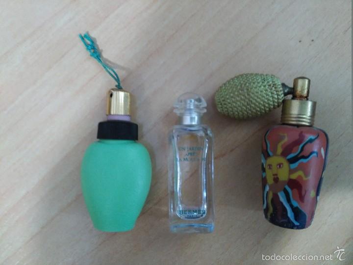 Miniaturen von alten Parf&uuml;men: 3 tarros miniaturas ,uno de hermes , otro de Luxus y el otro desconozco su marca