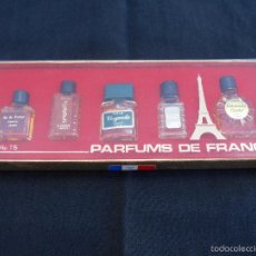 Miniaturas de perfumes antiguos: ESTUCHE CON CINCO FRASCOS DE PERFUMES DE FRANCE. Lote 60944275