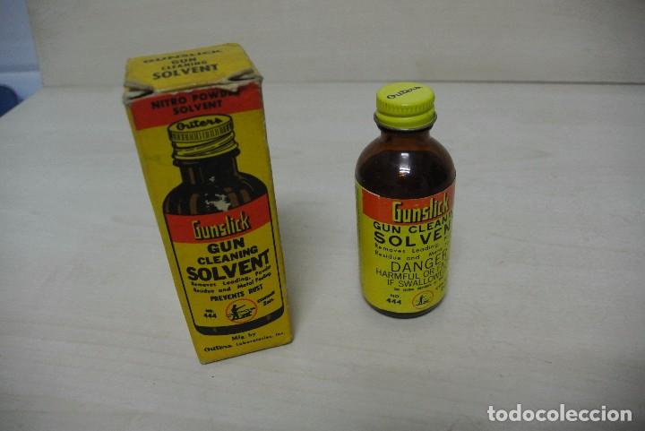 Miniaturas de perfumes antiguos: BOTELLA DE GUN CLEANIING SOLVENT - Foto 1