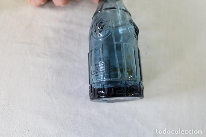 Miniaturas de perfumes antiguos: botella de colonia versace blue jeans man - Foto 4