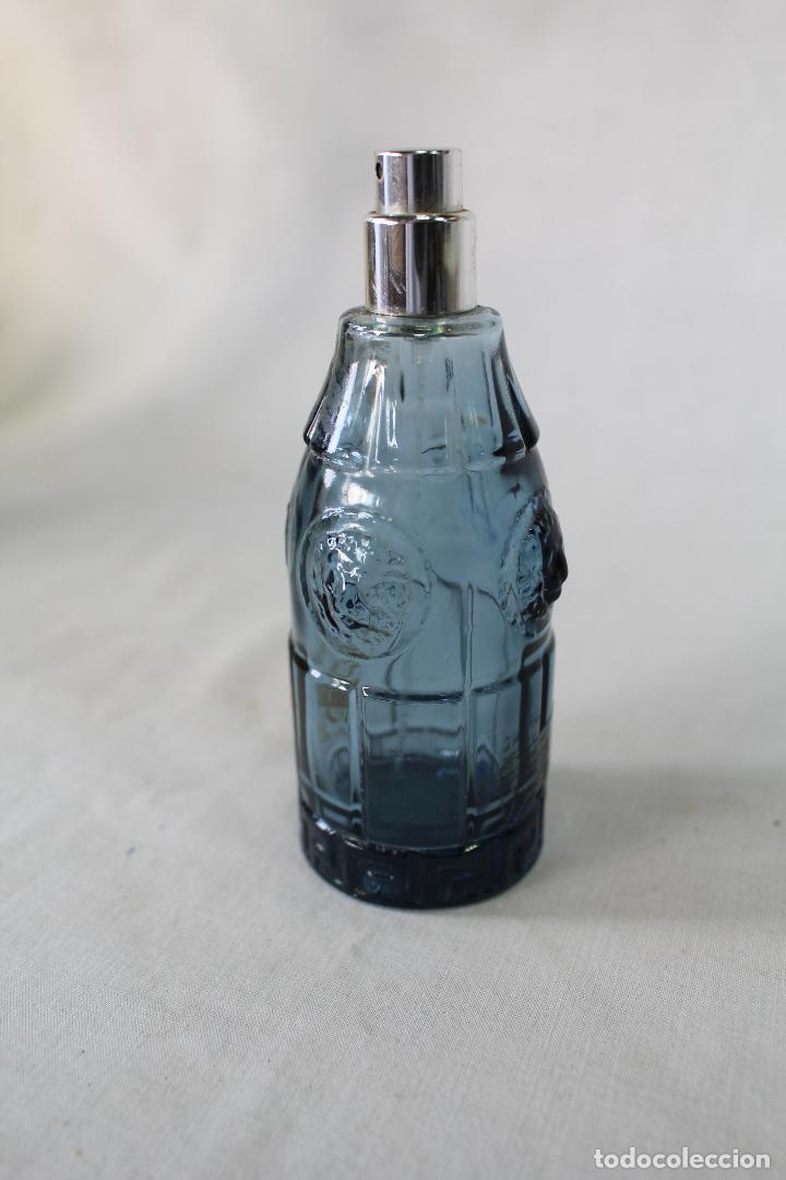 Miniaturas de perfumes antiguos: botella de colonia versace blue jeans man - Foto 6