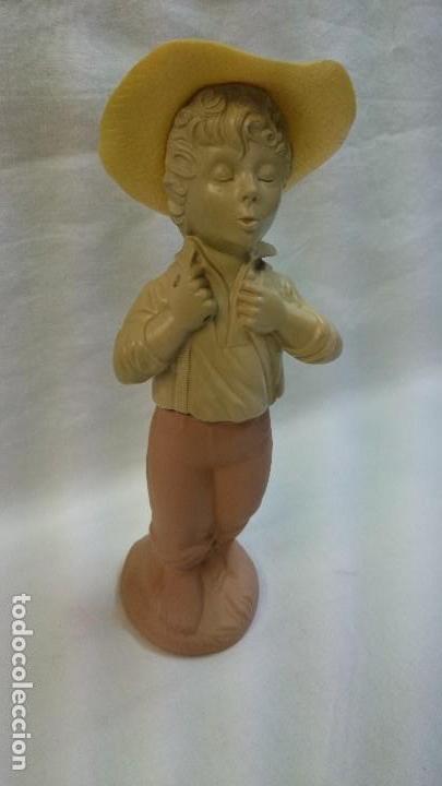 Miniaturas de perfumes antiguos: FRASCO,FIGURA DE PERFUME AVON - Foto 1